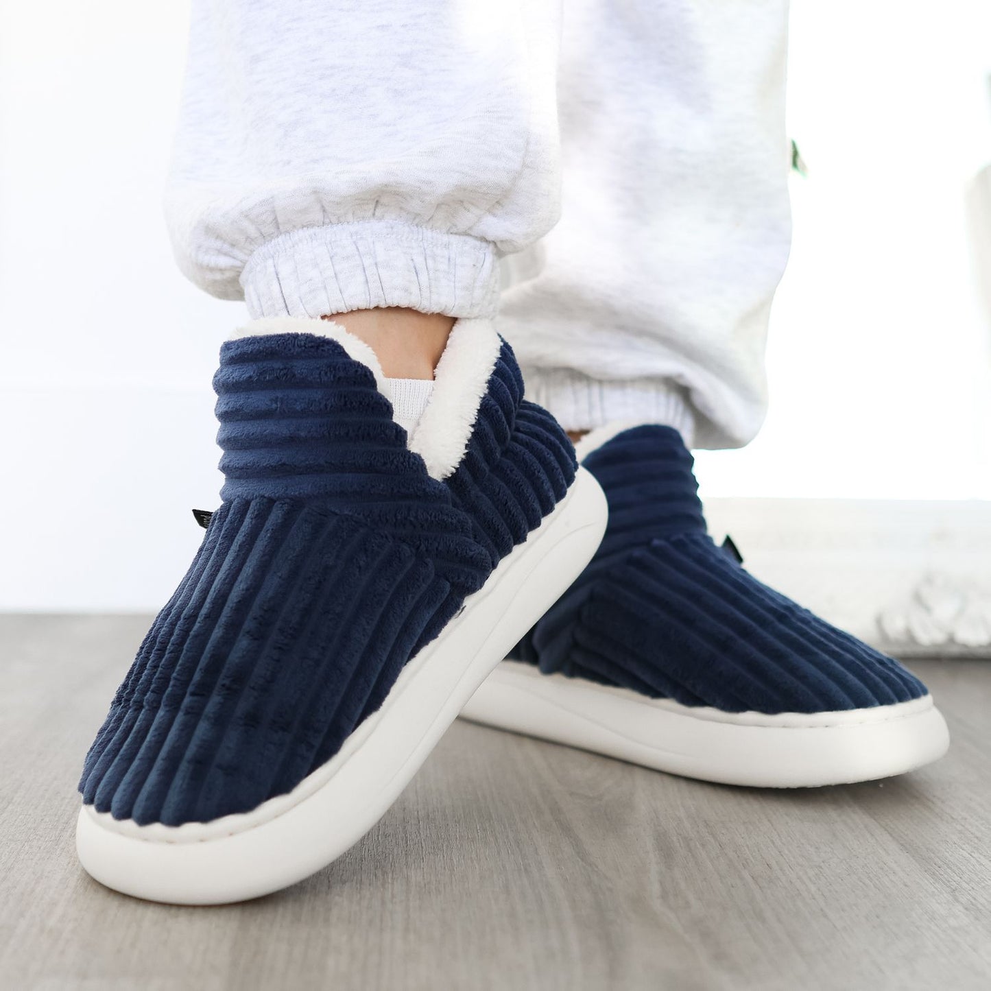 Pantoufles d'hiver en peluche avec semelle épaisse antidérapante - Olaf